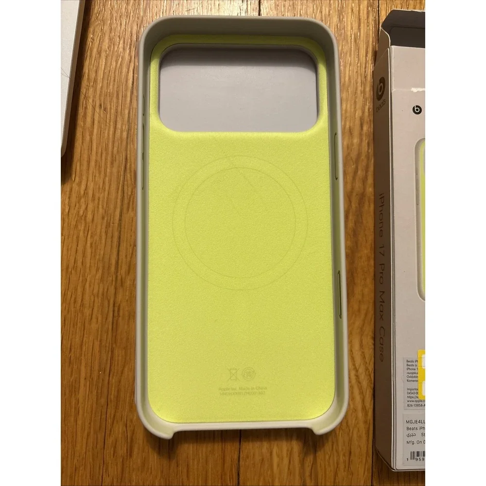Beats Case w/ MagSafe and Camera Control For Apple iPhone 17 Pro Max-Lime Stone